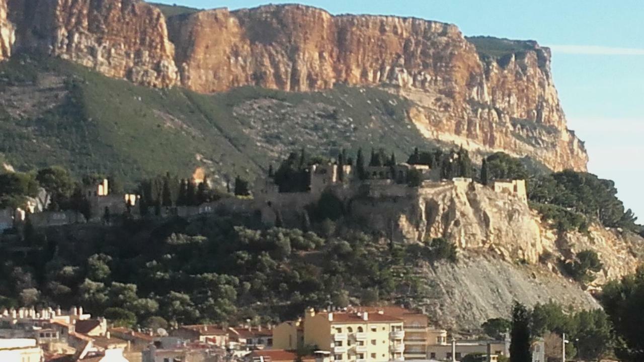 Appartamento Cassis Centre- Entre Falaise Et Port Esterno foto